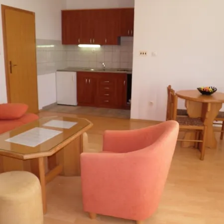 Alen Apartment