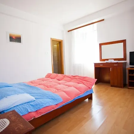 Alen Apartment *
